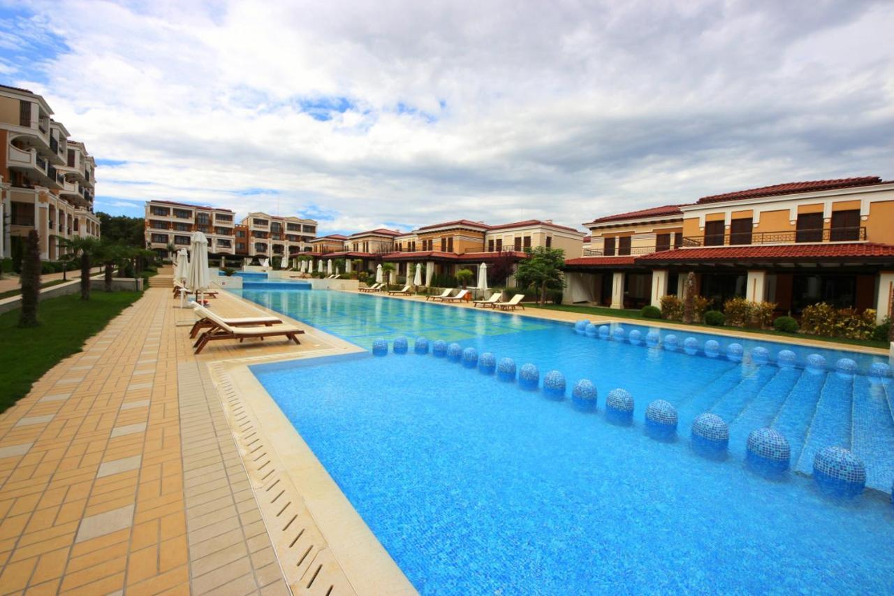 Green Life Beach Resort Apartment Sozopol Esterno foto